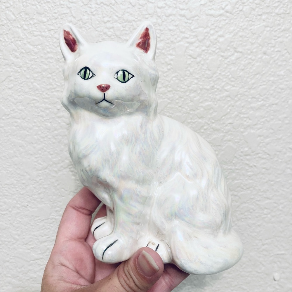 Gorgeous opalescent white green eyed ceramic cat figurine  Vtg 5”